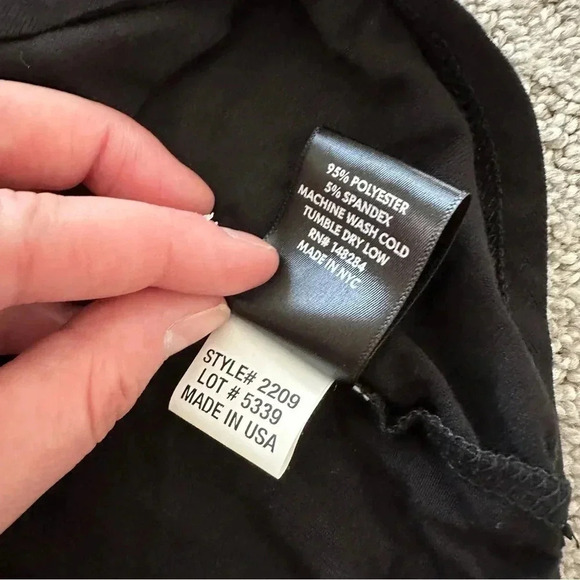 Terez‎ Black Twist Front Long Sleeve Top XS - Picture 6 of 9